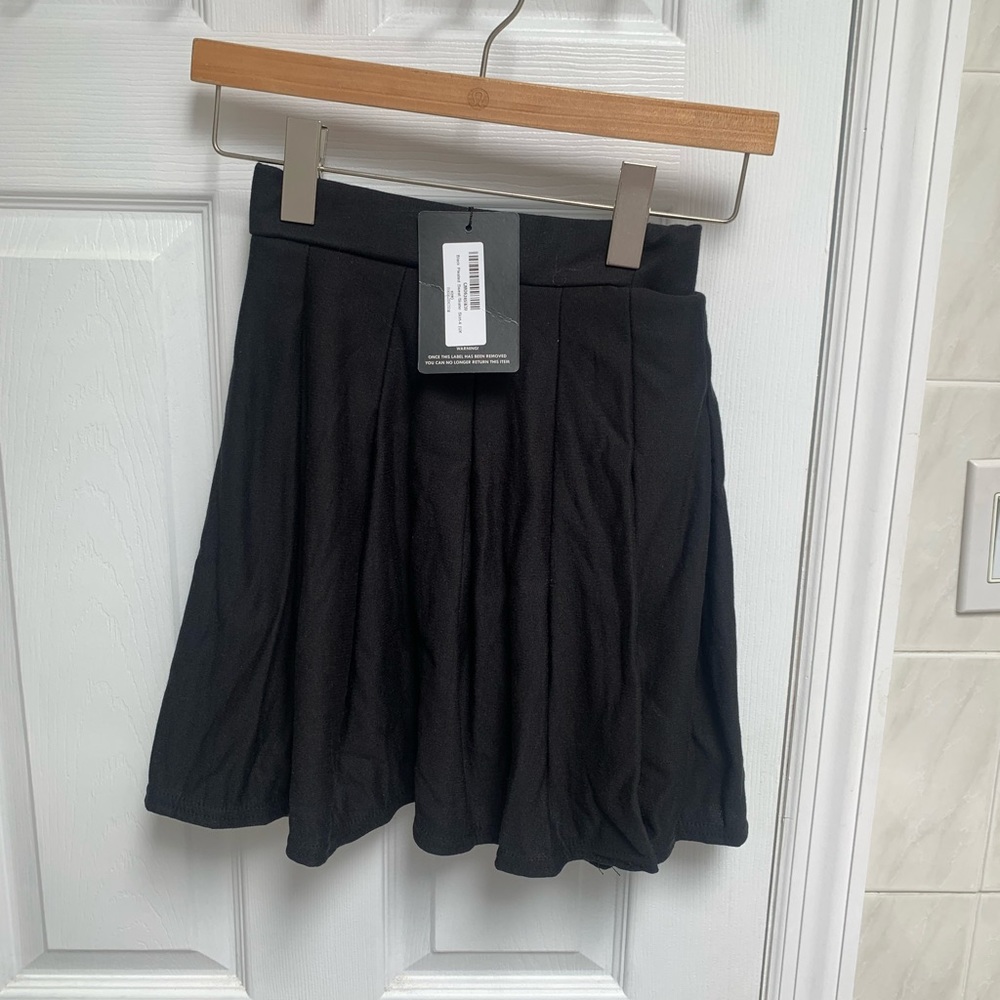 PrettyLittleThing Sweat Skater Skirt